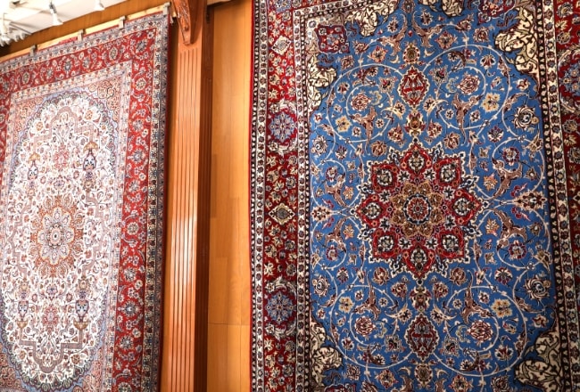 ペルシャ絨毯のイスファハンカーペット｜高級ペルシャ絨毯、キリム 