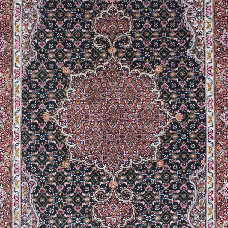 WTAS-68　タブリーズ産　ピロジヤン工房　ペルシャ絨毯　97×62cm