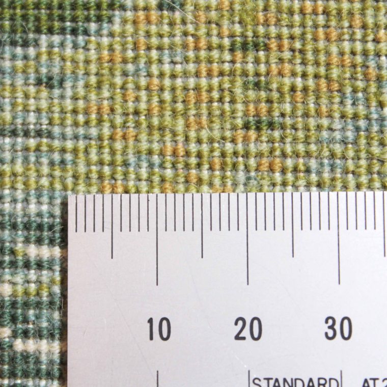WTMZ-157　タブリーズ産ペルシャ絨毯　123×70cm